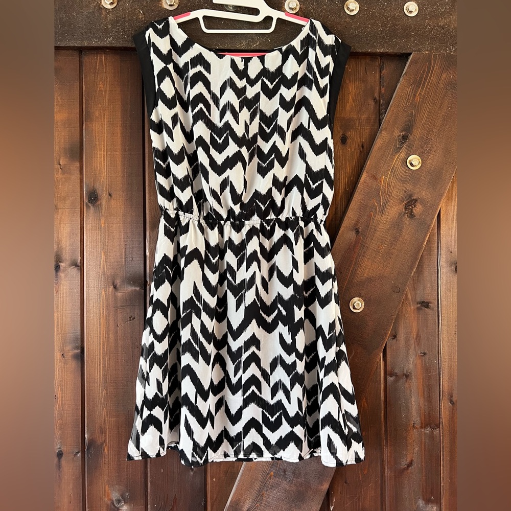 Mid length cap sleeve dress